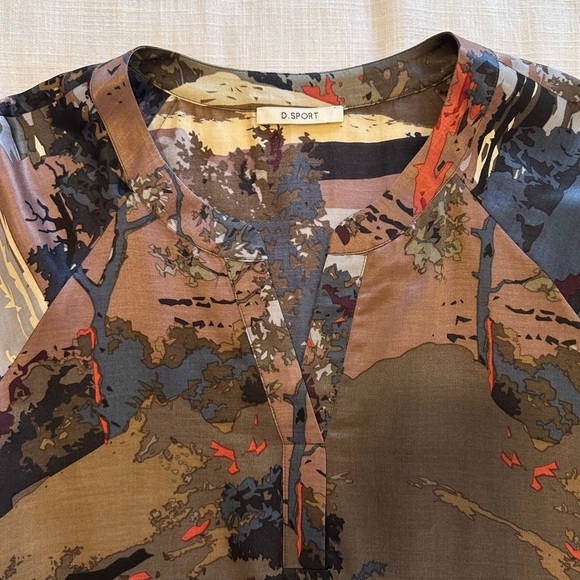 Devernois Abstract Print Silk Blouse - Picture 6 of 13